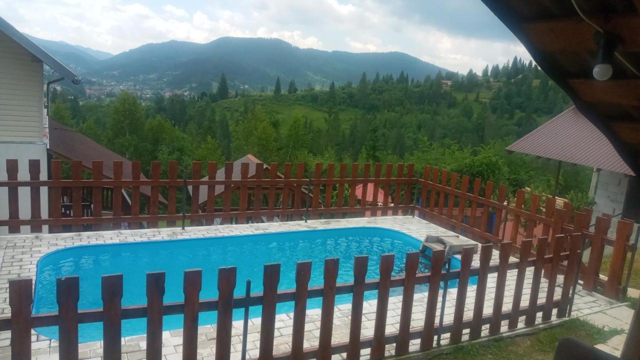 Біля Лісу Daire Slavske Dış mekan fotoğraf